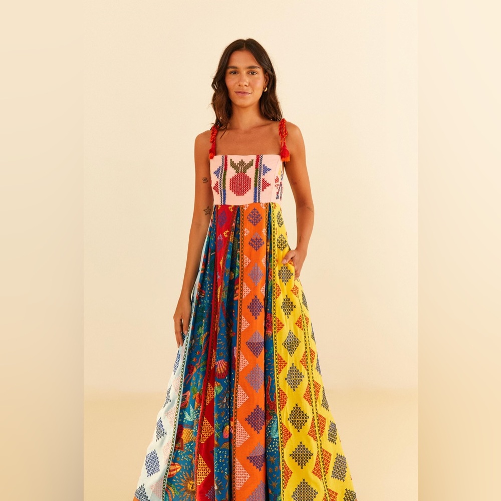 Farm Rio Brazil exclusive embroidered maxi spaghetti strap dress sz Large L